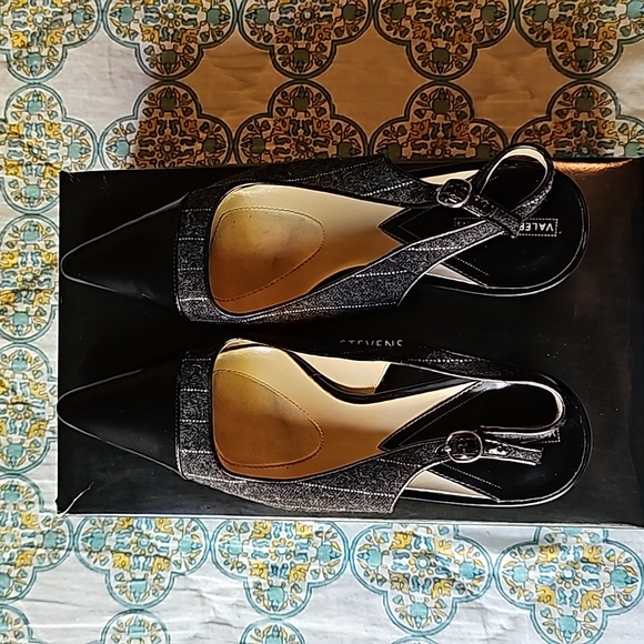 Y2K Valerie Stevens Gray Pinstripe Sling Back Heels - Picture 3 of 14